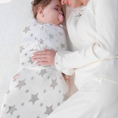 Couverture emmaillotage ꓲ Étoiles - Décors de BéBé