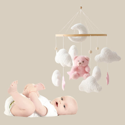 mobile bébé ours en feutre doux douceur assurée
